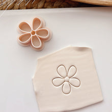Load image into Gallery viewer, PentaFlower Clay Cutter