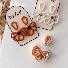 Load image into Gallery viewer, Floreshila Large Clay Cutter