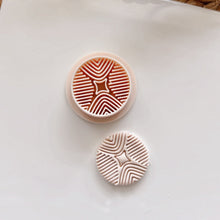 Load image into Gallery viewer, Earth Element Clay Cutter