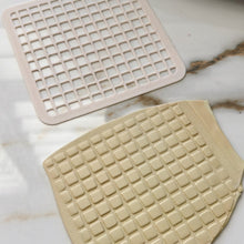 Load image into Gallery viewer, Cubo 3D Stencil