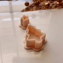 Load image into Gallery viewer, Pine Star Clay Cutter
