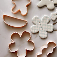 Load image into Gallery viewer, Earring Card Holder Clay Cutters