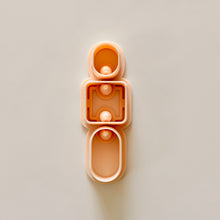 Load image into Gallery viewer, Ocre Clay Cutter