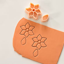 Load image into Gallery viewer, Dalila Clay Cutter