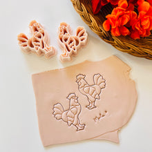 Load image into Gallery viewer, Alebrije Gallo Clay Cutter