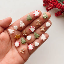 Load image into Gallery viewer, Christmas Stud Clay Cutter