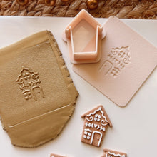 Load image into Gallery viewer, House Clay Cutter