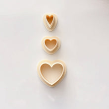 Load image into Gallery viewer, Hearts Clay Cutters Set
