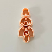 Load image into Gallery viewer, Caramel Clay Cutter