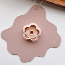 Load image into Gallery viewer, Flower Pink Clay Cutter