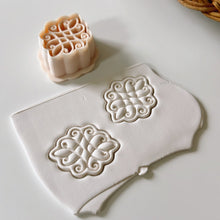 Load image into Gallery viewer, Lili Clay Cutter