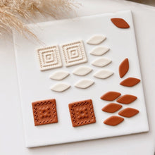 Load image into Gallery viewer, Portal Rug Clay Cutter