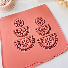 Load image into Gallery viewer, Barro en Flor Clay Cutter