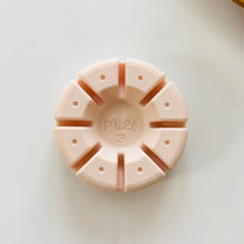 Load image into Gallery viewer, Stay-Put Resin Tray 3mm | Polymer Clay Tool