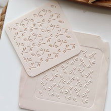 Load image into Gallery viewer, Dragonfly 3D Stencil