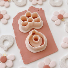 Load image into Gallery viewer, Flower Vase Clay Cutter