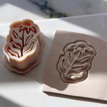 Load image into Gallery viewer, Matisse Flower Clay Cutter