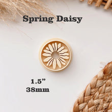 Load image into Gallery viewer, Spring Daisy Clay Cutter