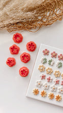 Load image into Gallery viewer, Flower Clay Cutter Set