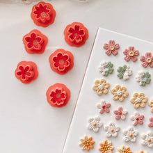 Load image into Gallery viewer, Flower Clay Cutter Set