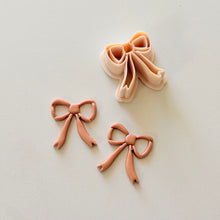 Load image into Gallery viewer, Bella Bow Clay Cutter
