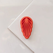 Load image into Gallery viewer, Caracola Clay Cutter