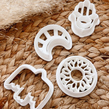 Load image into Gallery viewer, Moon Clay Cutter