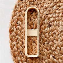 Load image into Gallery viewer, Round Bookmark Clay Cutter