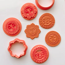 Load image into Gallery viewer, Sunset Clay Cutter