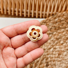 Load image into Gallery viewer, Everyday Flower Clay Cutter