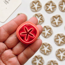 Load image into Gallery viewer, Sand Dollar Clay Cutter