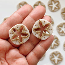 Load image into Gallery viewer, Sand Dollar Clay Cutter