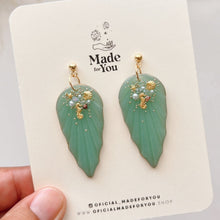 Load image into Gallery viewer, Caracola Clay Cutter