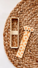 Load image into Gallery viewer, Simple Bookmark Clay Cutter