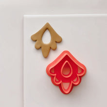 Load image into Gallery viewer, Flappy Fin Clay Cutter