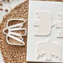 Load image into Gallery viewer, Giant Bird Clay Cutter