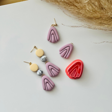 Load image into Gallery viewer, Skirt Clay Cutter