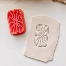 Load image into Gallery viewer, Scorching Sun Clay Cutter