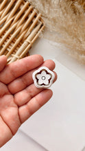 Load image into Gallery viewer, Star flower Cutter