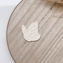 Load image into Gallery viewer, Butterfly Clay Cutter + Frame