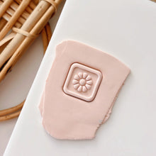 Load image into Gallery viewer, Square Flower Clay Cutter