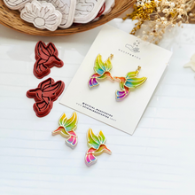 Load image into Gallery viewer, Hummingbird Clay Cutter + Frame