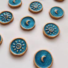 Load image into Gallery viewer, Simple Moon Clay Cutter
