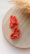 Load image into Gallery viewer, Hummingbird Clay Cutter + Frame (4pc)