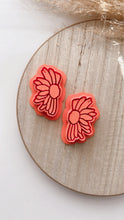 Load image into Gallery viewer, Marguerite Clay Cutter set