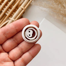 Load image into Gallery viewer, Circle Moon Clay Cutter