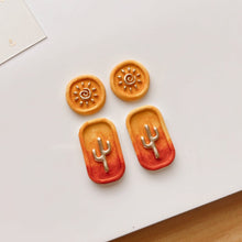 Load image into Gallery viewer, Organic Sun Clay Cutter