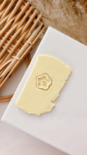 Load image into Gallery viewer, Star flower Cutter