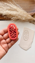 Load image into Gallery viewer, Ying Yang Flower Clay Cutter