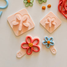 Load image into Gallery viewer, Flower Loop Maker 1” | Polymer Clay Flower Tool
